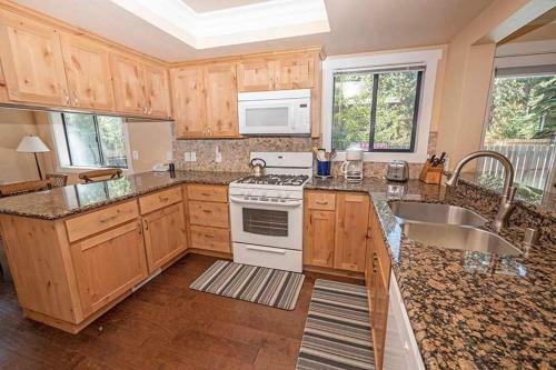 Rubicon Trail Holiday Home