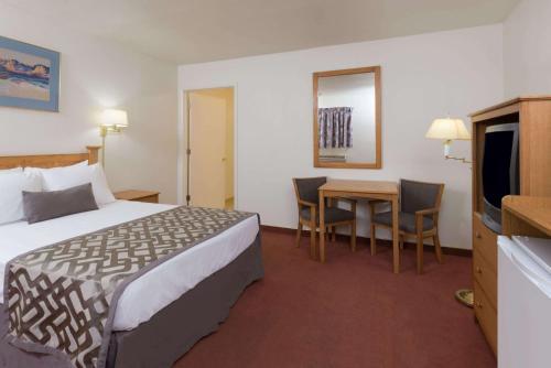 Hotel Travelodge Cortez