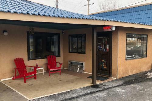Tomahawk Lodge
