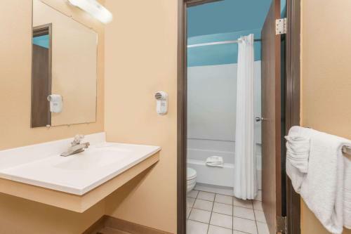 Hotel Super 8 Dillon