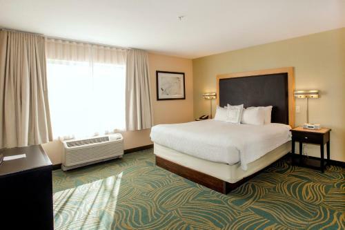 Hotel Springhill Suites By Marriott Pueblo Downtown
