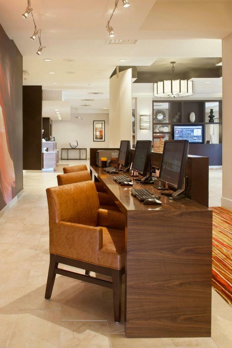 Hotel Courtyard By Marriott Pueblo