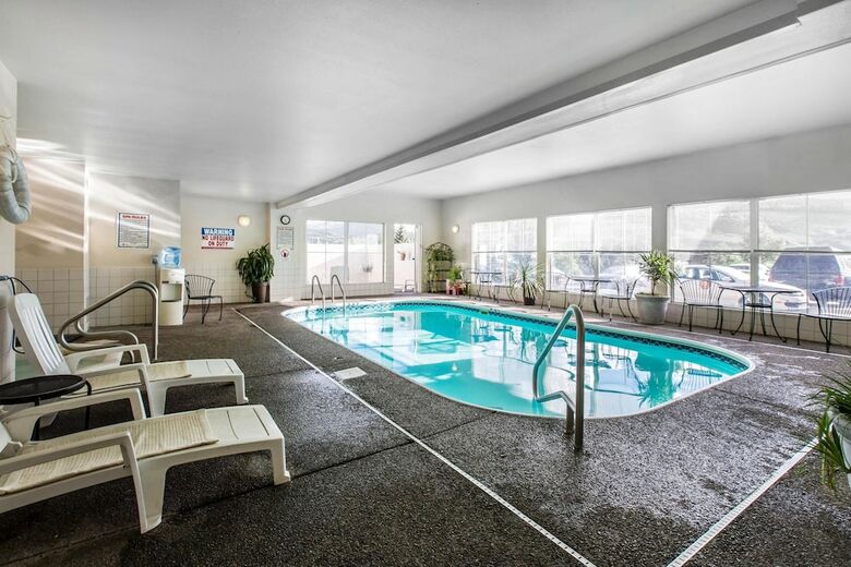 Hotel Quality Inn And Suites Summit County