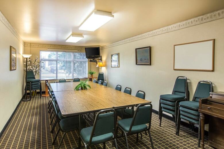 Hotel Quality Inn And Suites Summit County