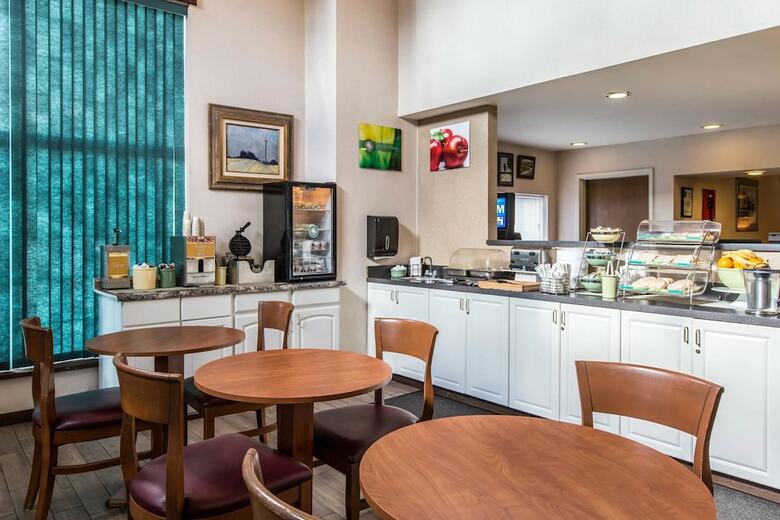 Hotel Quality Inn And Suites Summit County