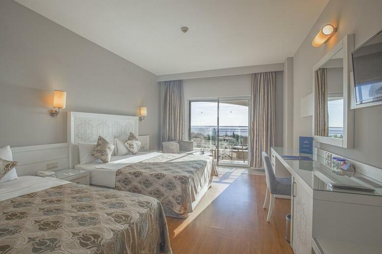 Hotel Amelia Beach Resort & Spa