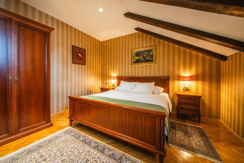 Hotel Kazbek