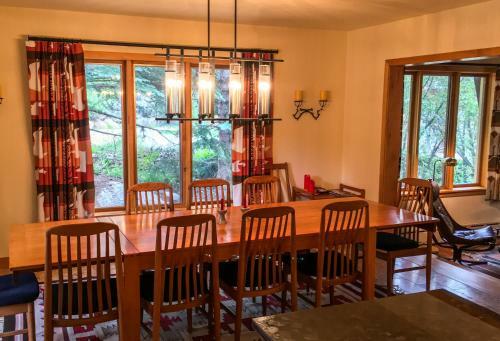 Cascade Area Chalet