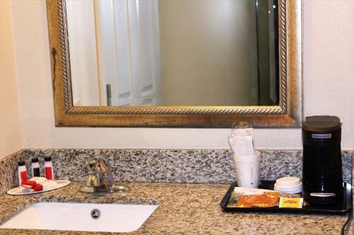 Hotel Baymont Inn & Suites Newark