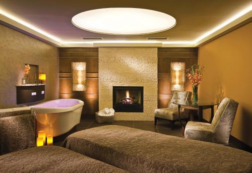 Madeline Hotel And Residences, An Auberge Resorts Collection