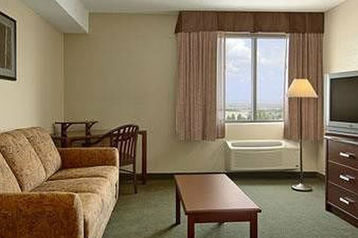 Hotel Super 8 Mississauga