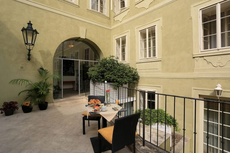 Hotel Appia Residences