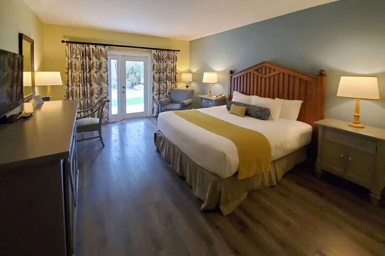 Hotel Plantation On Crystal River