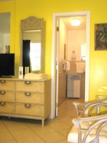 Motel Tropic Isle Beach Resort