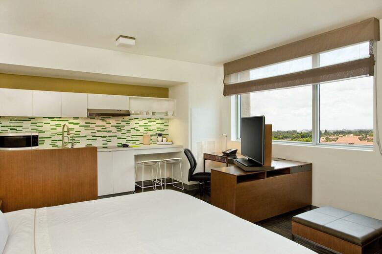 Hotel Element Miami Doral