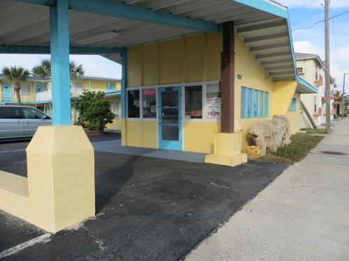 Skyway Motel