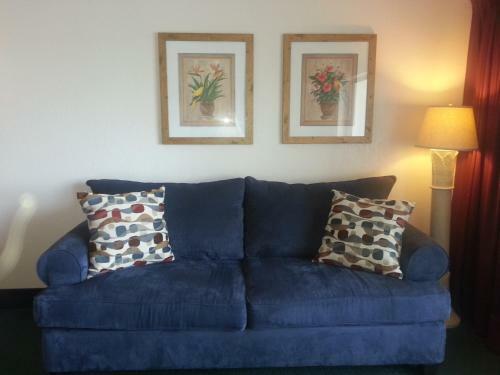 Hotel Dockside Inn & Resort