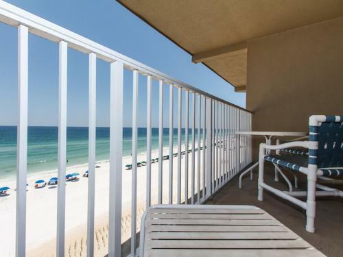 Apartamento Emerald Towers West 5004