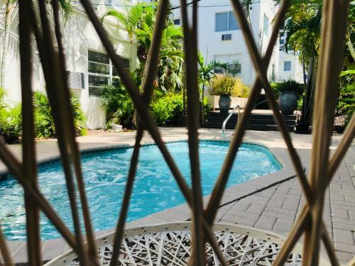 North Beach Hotel