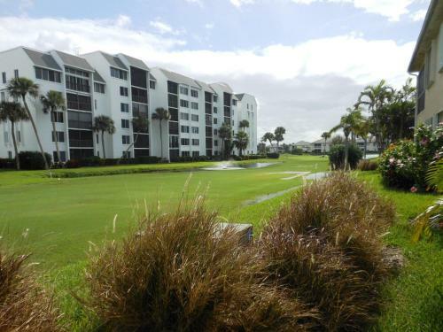 Ocean Village Golf Lodges 204