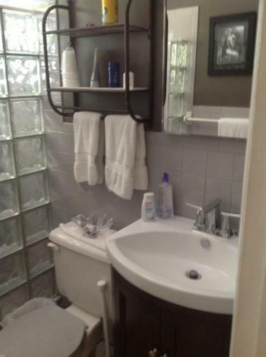 Hostal Coral Reef Guesthouse