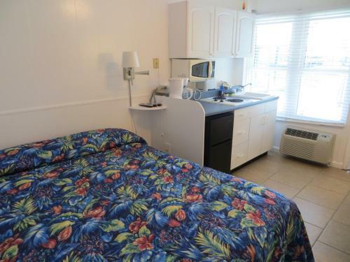 Hotel Dolphin Inn