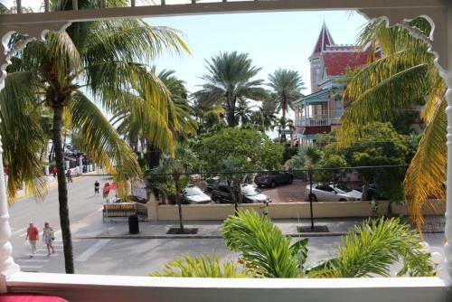 Bed & Breakfast Southernmost Point Guest House