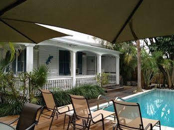 Apartamentos Papa's Hideaway