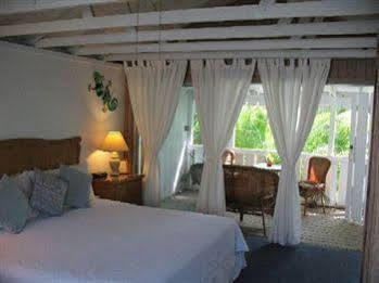 Apartamentos Papa's Hideaway