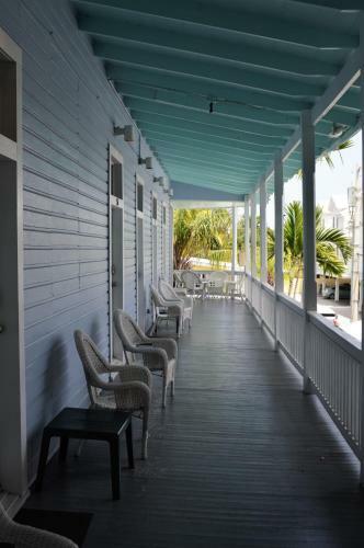 Posada Douglas House