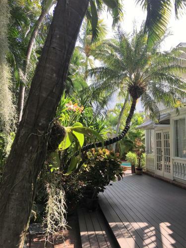 Posada Douglas House