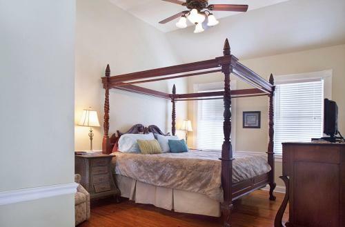Bed & Breakfast Coco Plum Inn