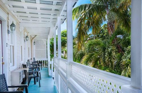 Bed & Breakfast Coco Plum Inn