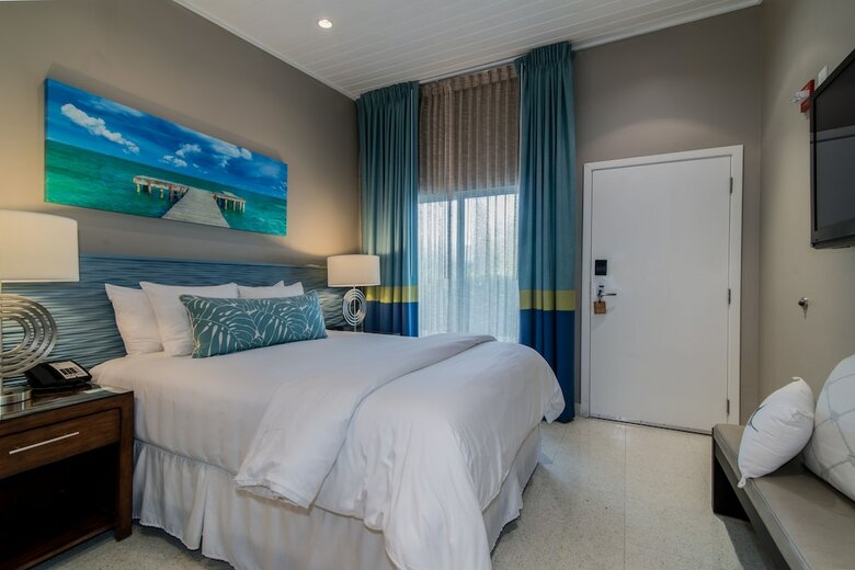 Posada Orchid Key Inn