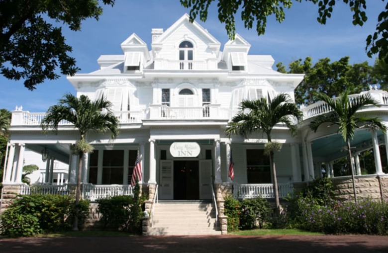 Bed & Breakfast Amsterdam's Curry Mansion Inn