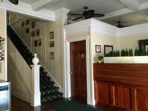 Avalon Bed And Breakfast