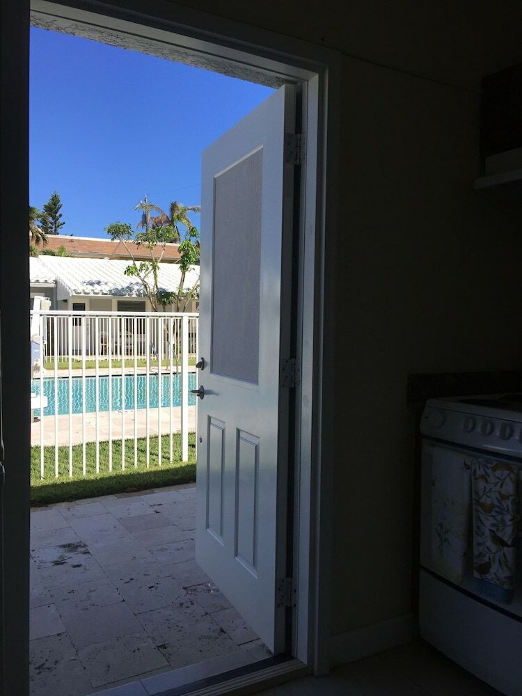 Hotel Coral Key Inn