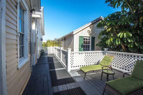 Duval House Bed And Breakfast
