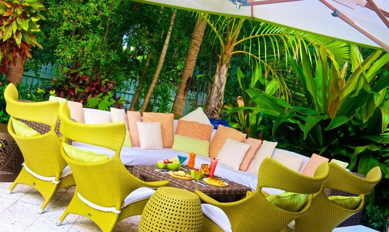 Parrot Key Hotel And Resort