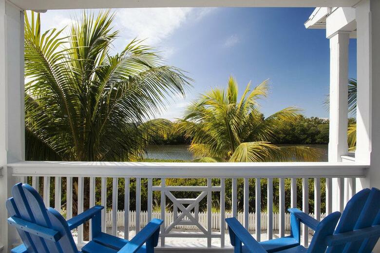 Parrot Key Hotel And Resort