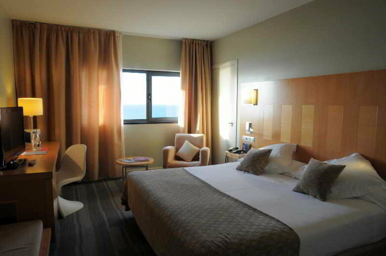 Hotel Occidental Atenea Mar - Adults Only