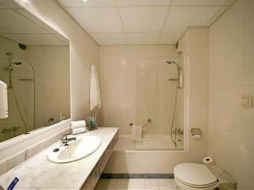 Hotel Holiday Inn Express San Sebasti�n de Los Reyes