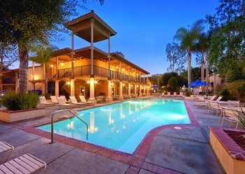 Hotel Dolphins Cove Resort