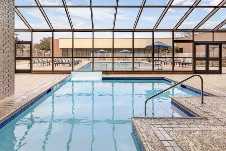 Hotel Hilton Arlington