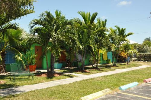 Hotel Coconut Cay Resort