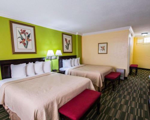 Hotel Quality Inn Oceanfront