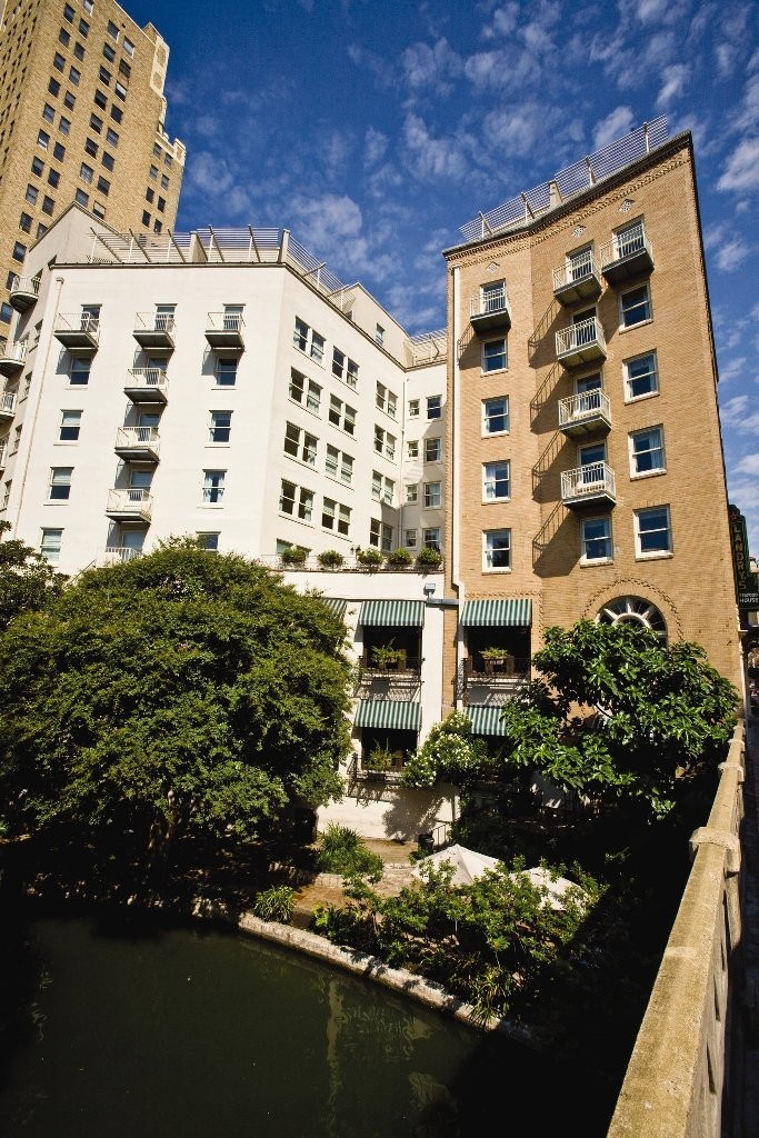 Hotel Wyndham Riverside Suites