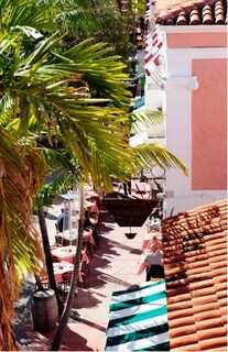El Paseo Hotel