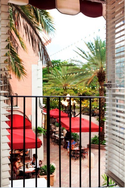 El Paseo Hotel