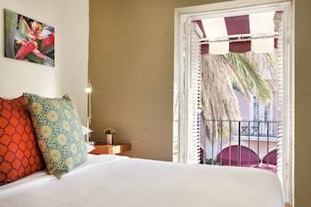 El Paseo Hotel